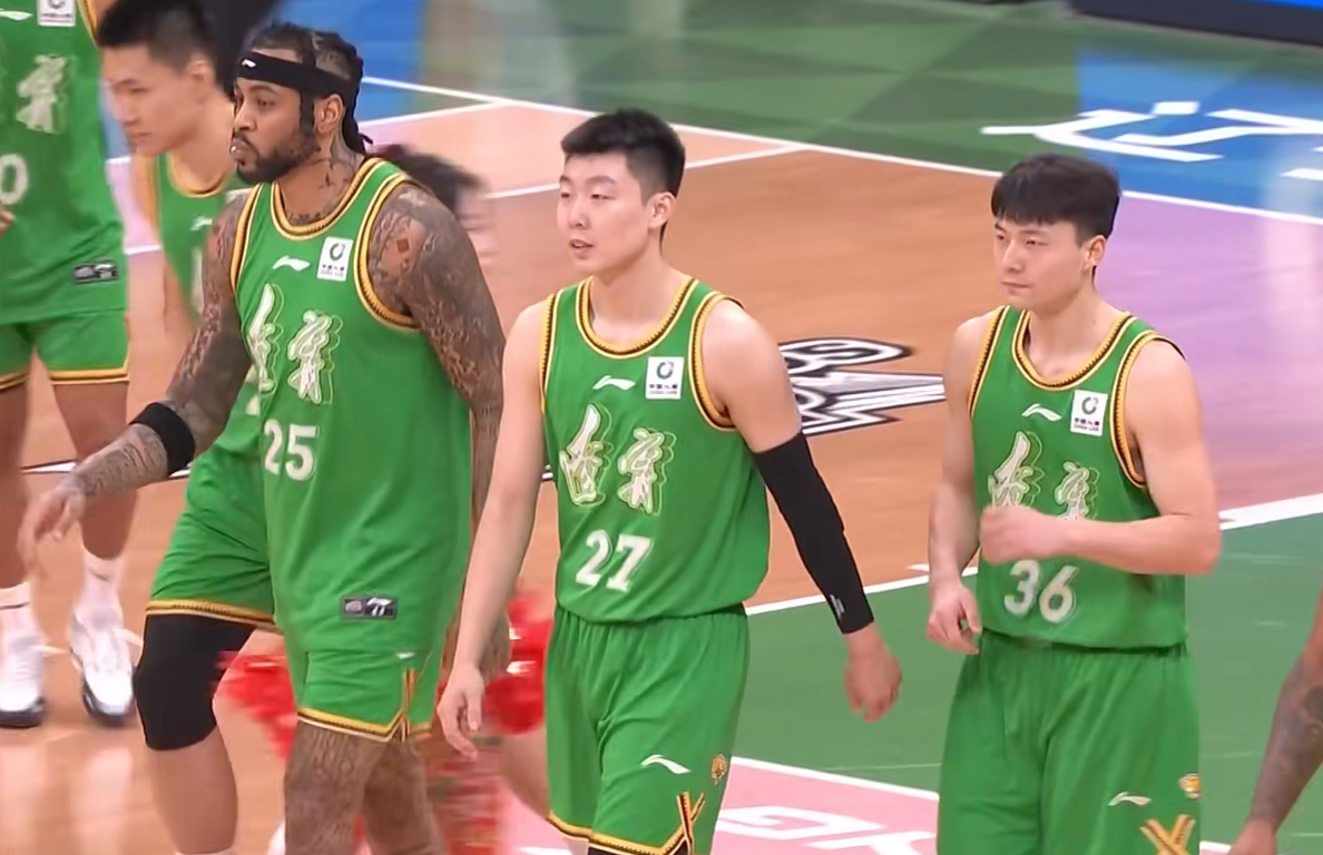 多多28官网-CBA一夜4场惨案+2场逆转！广东3连胜 上海9连胜终结 附上最新排名